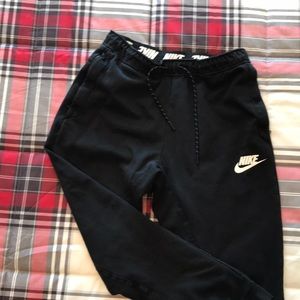 Men’s adult small black Nike sweat pant